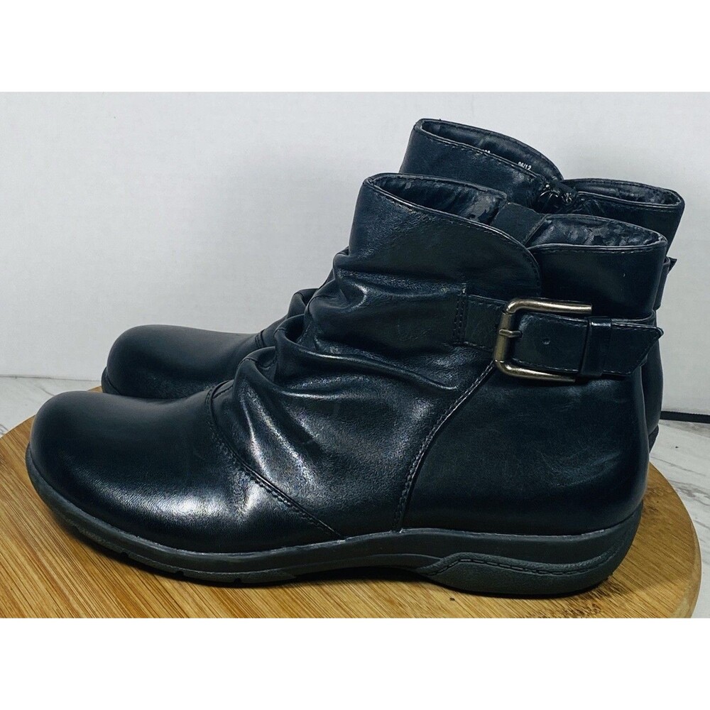 Clarks Black Leather Ruched Ankle Boots Women's 10M Buckle Side Zip - Picture 2 of 9